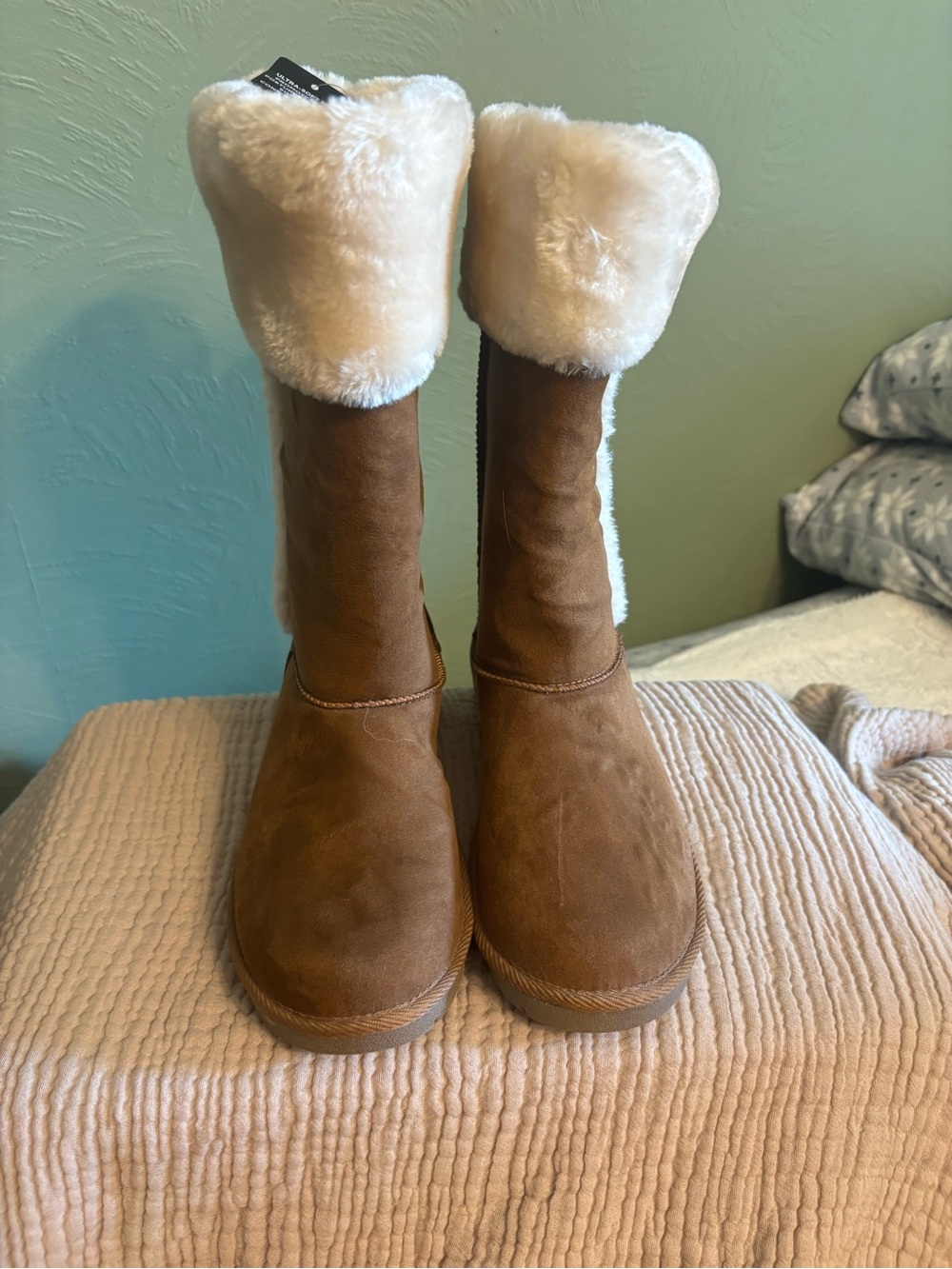 Arizona Jean Company Tan Suede Winter Boots with Cream Faux Fur Cuff